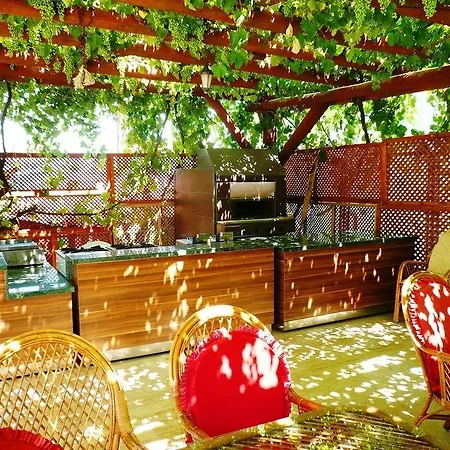 Golden Life & Hotel 4*