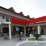 Golden Life & Hotel