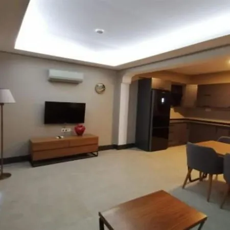 Golden Life & Hotel