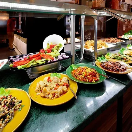 Hotel Golden Life & 4*