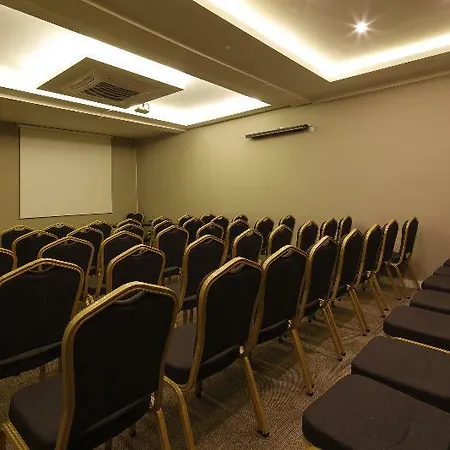Hotel Golden Life & 4*