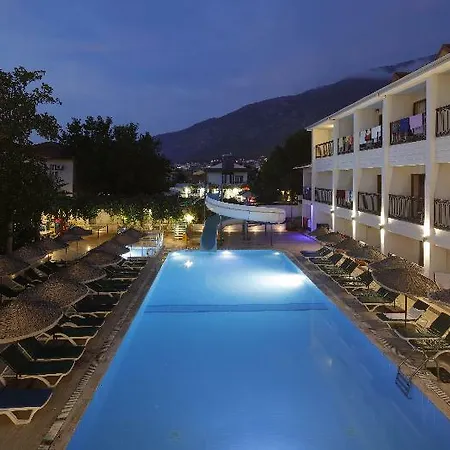 Golden Life & Hotel 4*