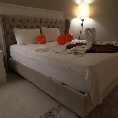 Golden Life & Hotel 4*