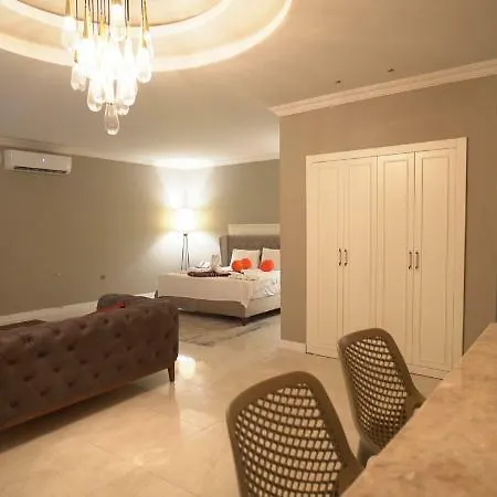 Hotel Golden Life & 4*