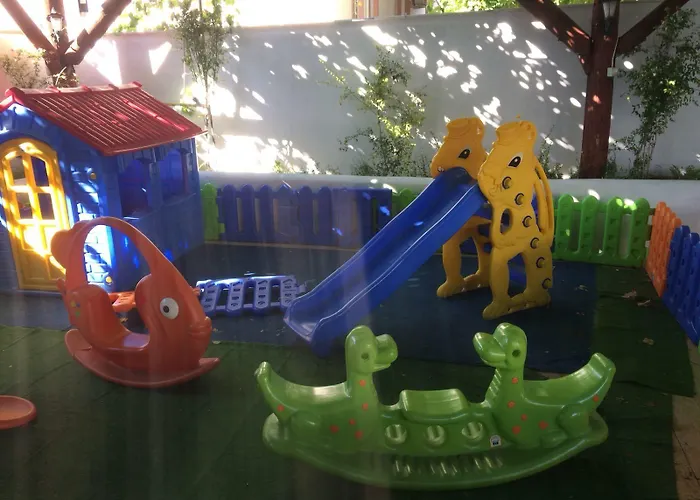 Golden Life & Otel 4*