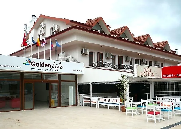 Golden Life & Отель