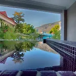 Hotel Golden Life &