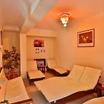 Golden Life & Hotel 4*