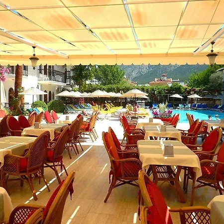 Golden Life & Szálloda Oludeniz