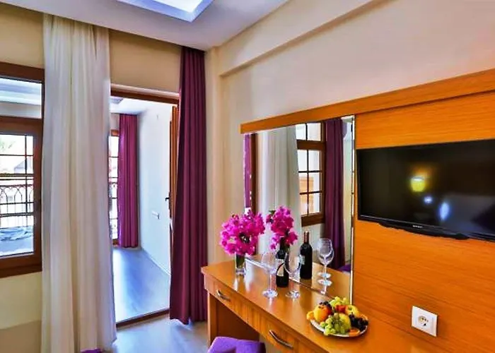 Golden Life & 4* Олудениз