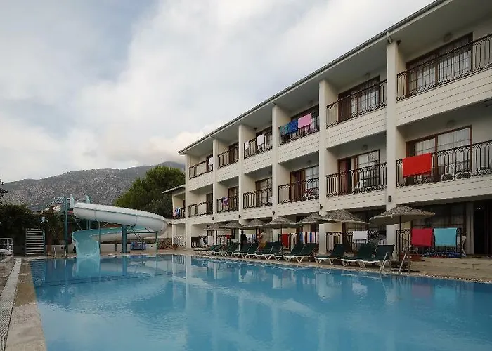 Golden Life & Hotell Öludeniz