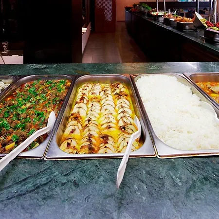 Golden Life & ホテル 4*