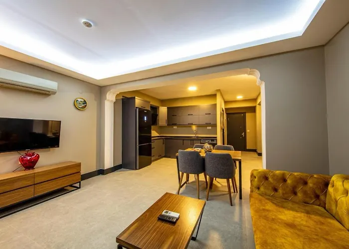 Golden Life & Hotel 4*