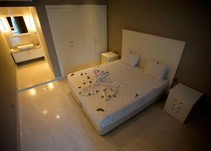 Golden Life & Hotel 4*